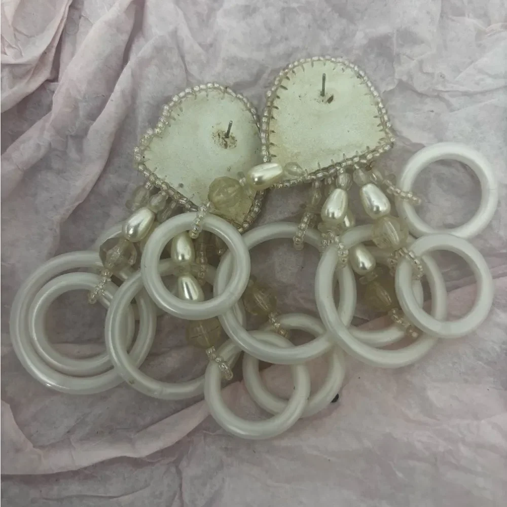 Vintage White Faux Pearl Dangling Earrings Circle Bead square top y2k rare